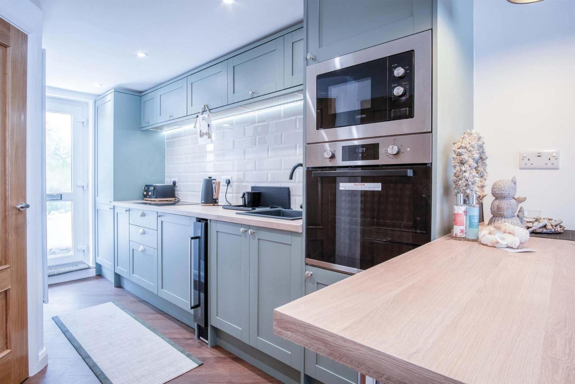 Apartment 25 Captains Walk - 1 Bedroom - *