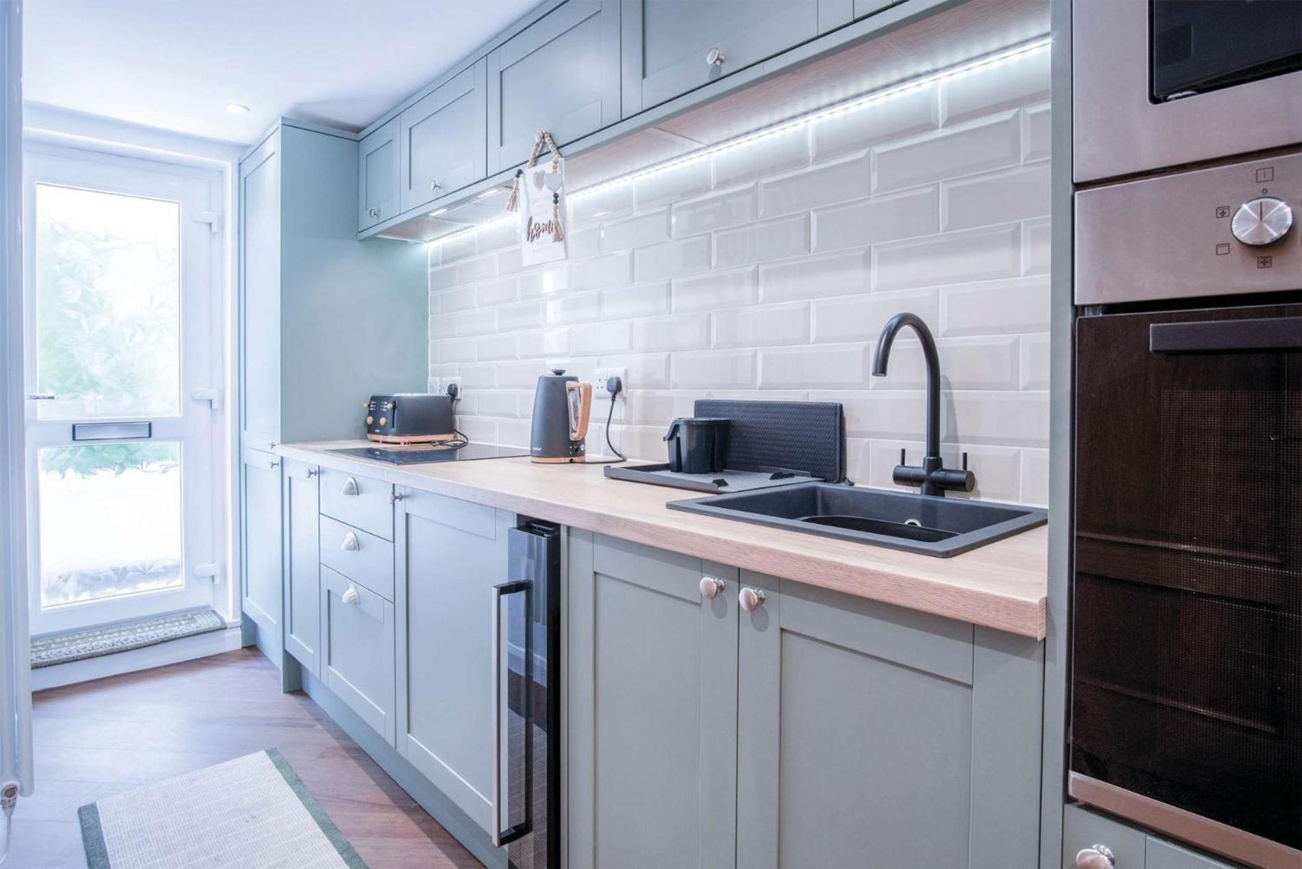Apartment 25 Captains Walk - 1 Bedroom - *